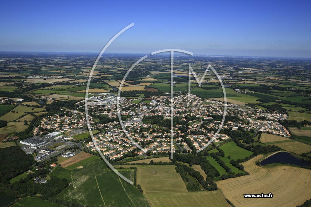 Photo arienne de Saint-Hilaire-de-Loulay