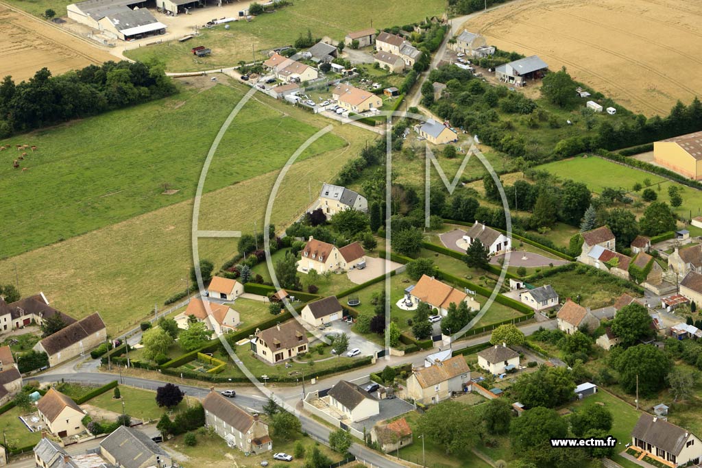 Photo arienne de Estres-la-Campagne