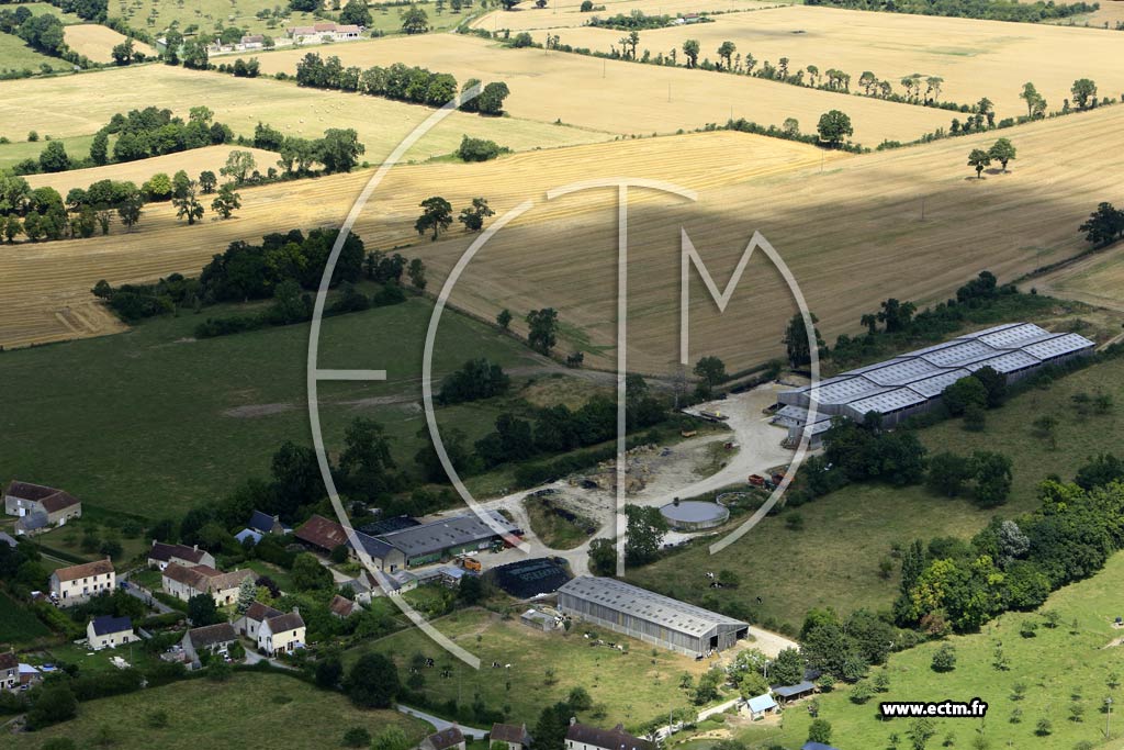 Photo arienne de Les Moutiers-en-Auge