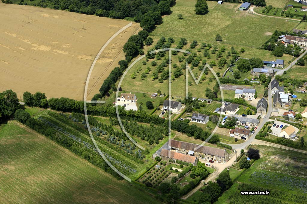 Photo arienne de Saint-Germain-Langot (le Mesnil)