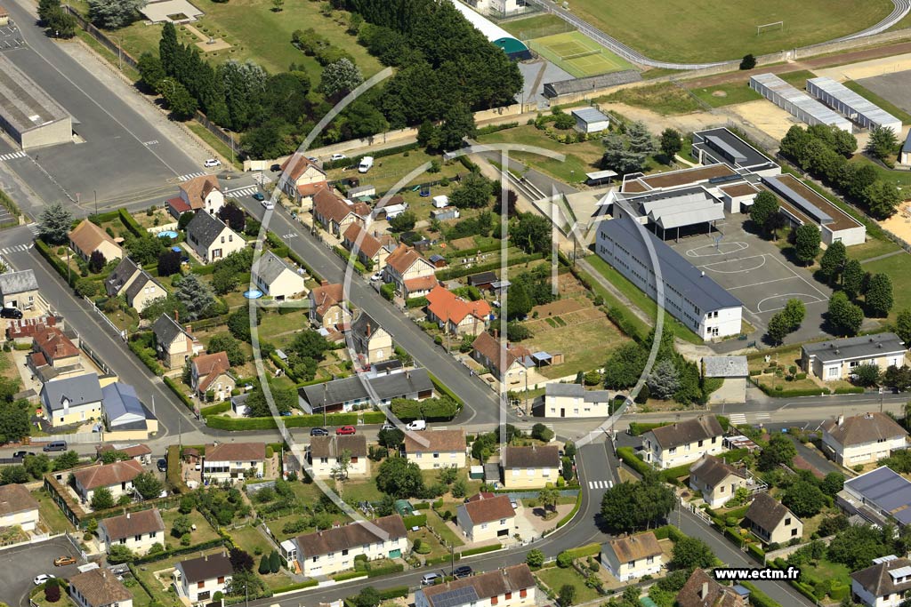 Photo arienne de Saint-Pierre-sur-Dives (Sud)