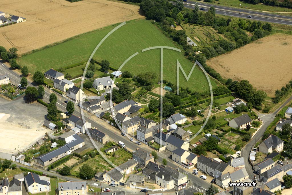 Photo arienne de La Membrolle-sur-Longuene