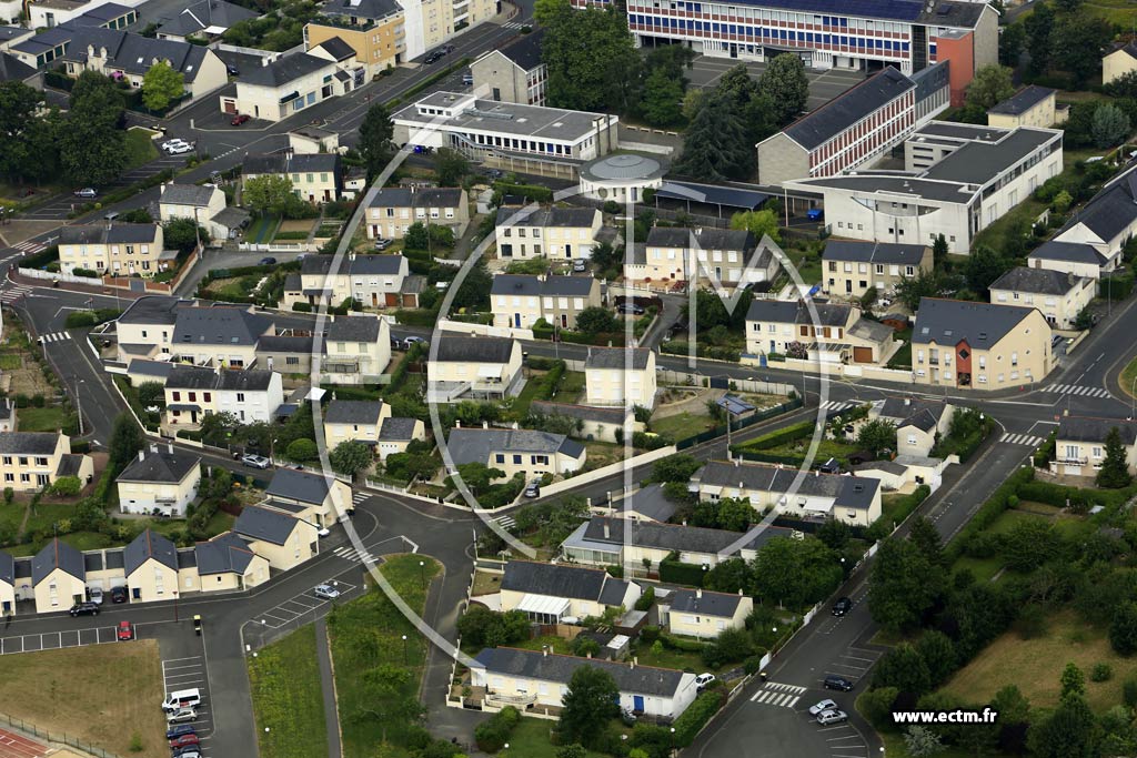 Photo arienne de Montreuil-Juign