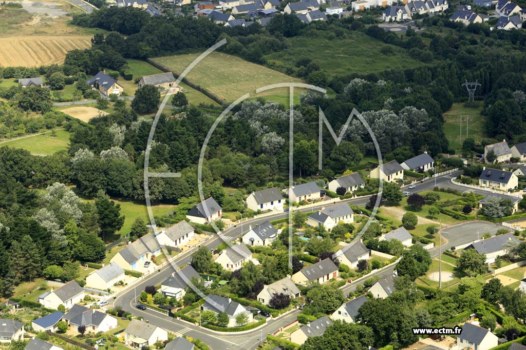 Photo arienne de Montreuil-Juign (le Haut Coudray)