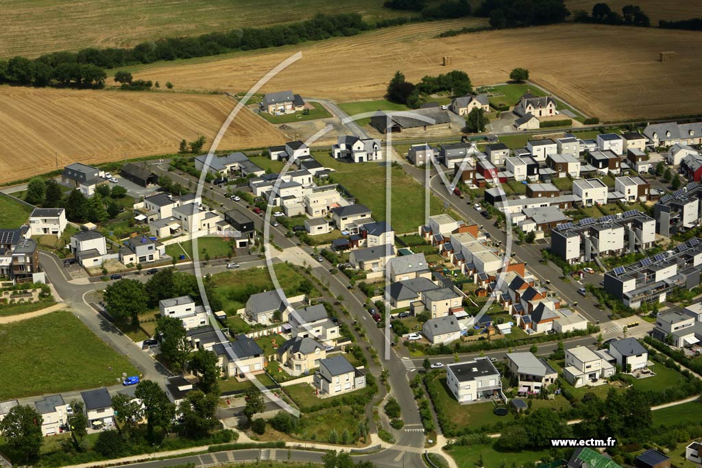 Photo arienne de Montreuil-Juign (le Tertre)