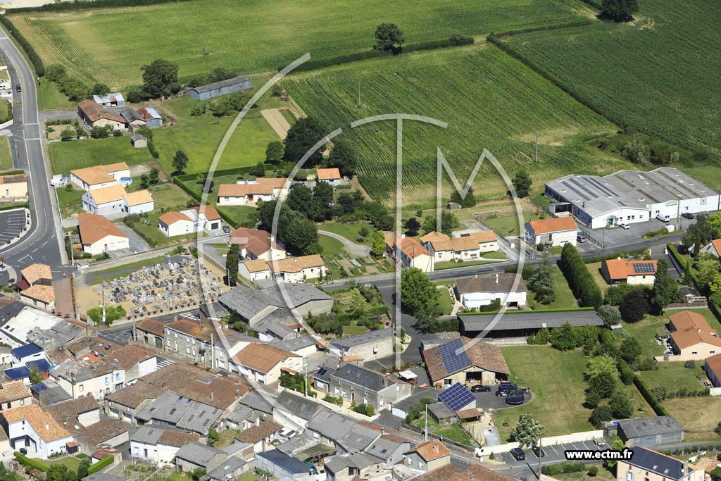 Photo arienne de La Chapelle-Rousselin