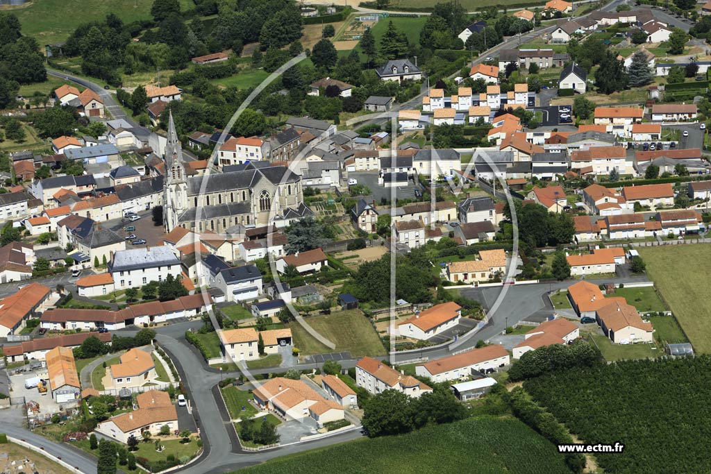 Photo arienne de Neuvy-en-Mauges