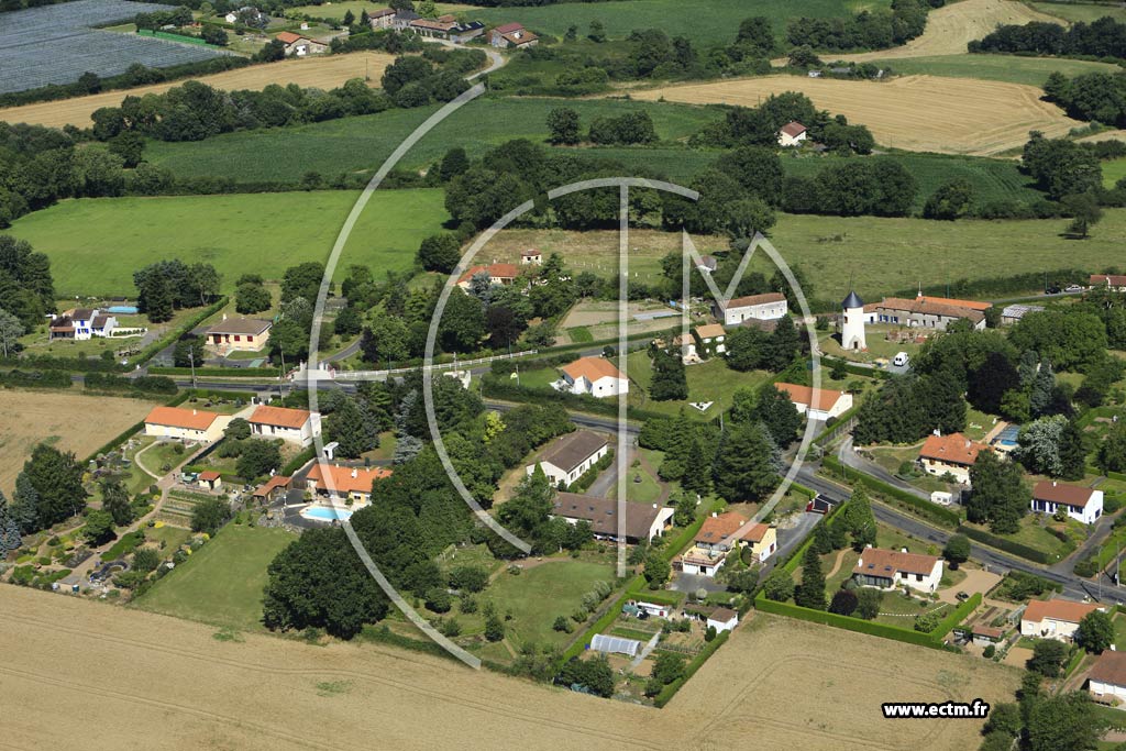 Photo arienne de Saint-Georges-des-Gardes (les Gardes)