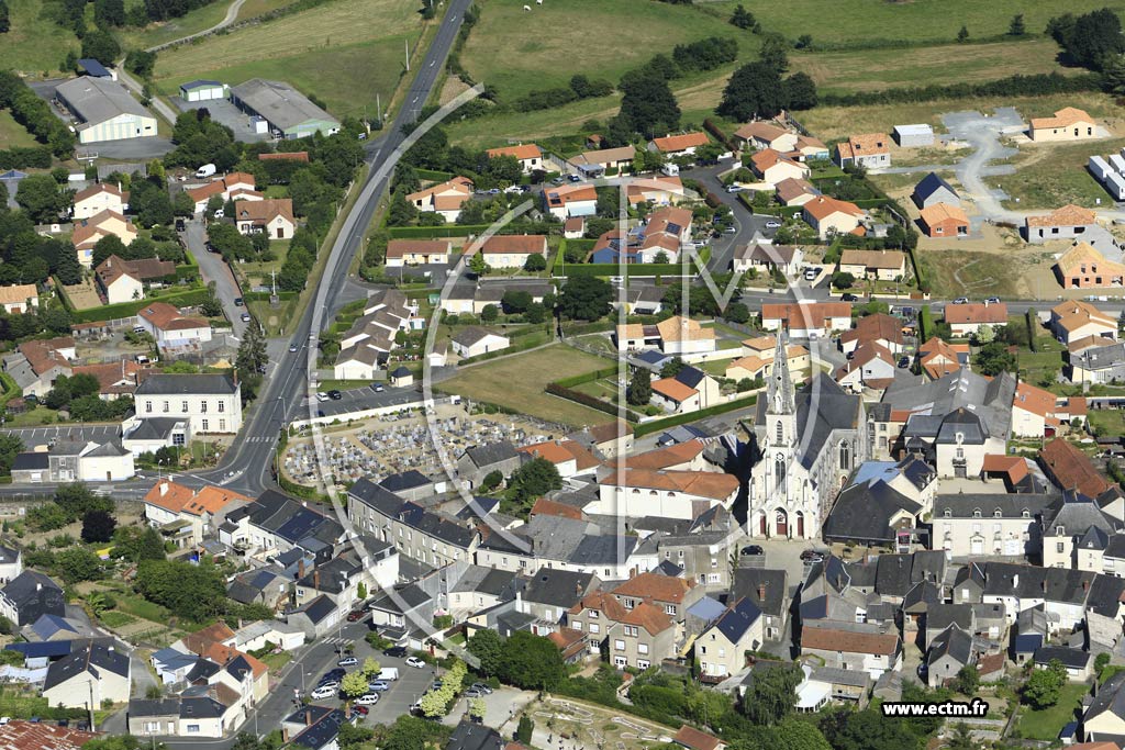 Photo arienne de Saint-Laurent-de-la-Plaine