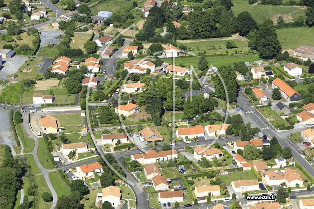Photo arienne de Saint-Quentin-en-Mauges
