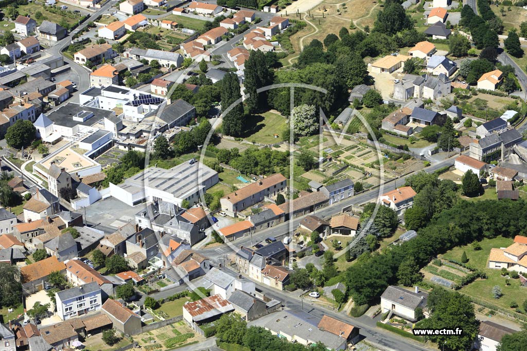 Photo arienne de Valanjou