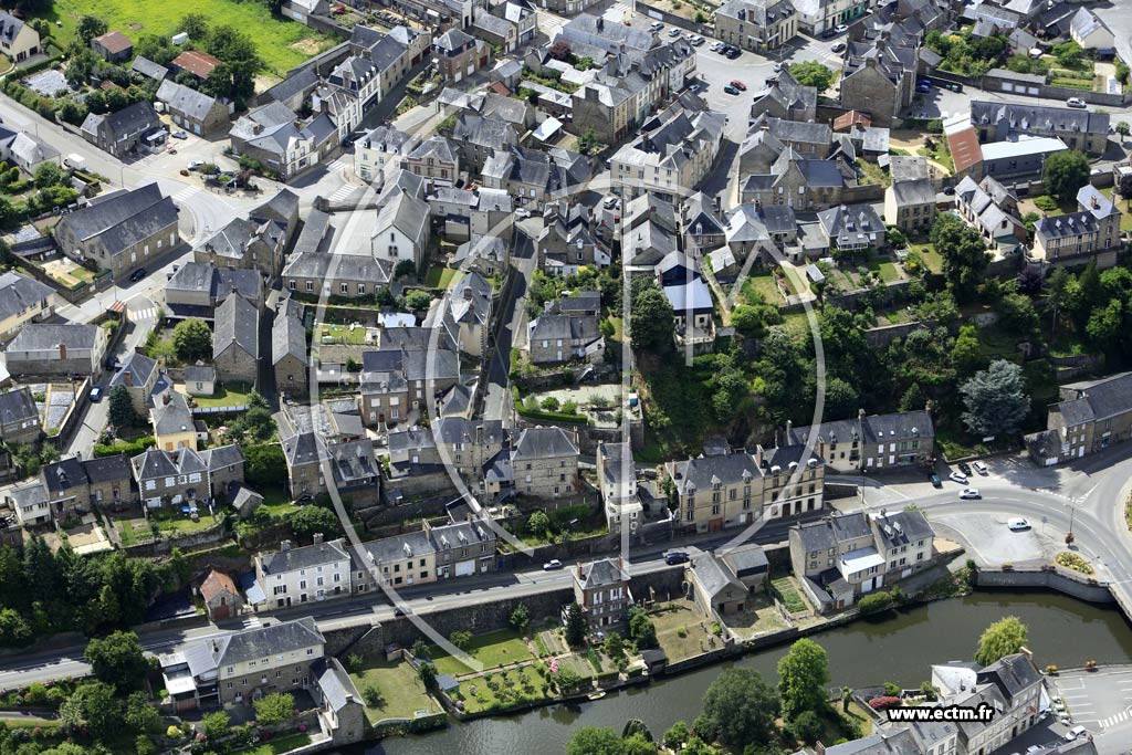 Photo arienne de Ambrires-les-Valles (Centre)