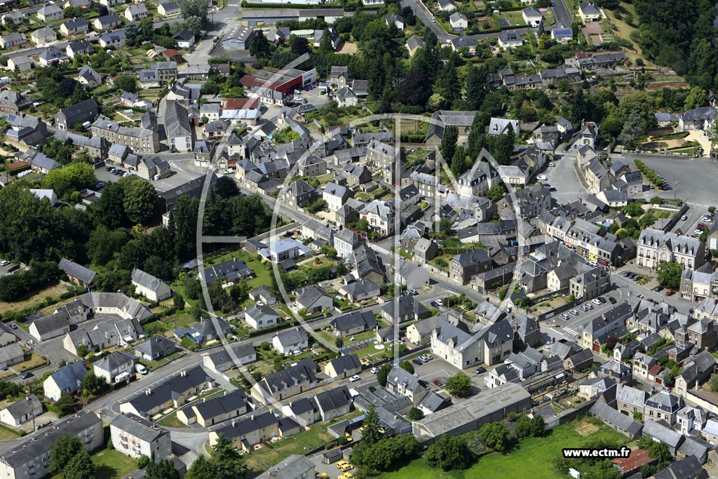 Photo arienne de Ambrires-les-Valles (Centre)