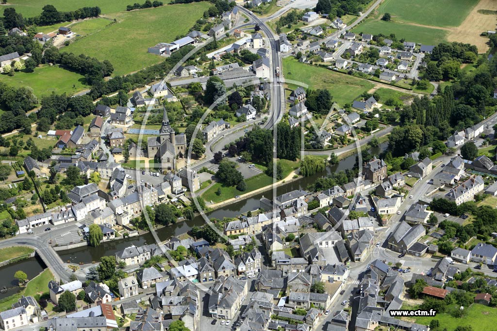 Photo arienne de Ambrires-les-Valles (Centre)