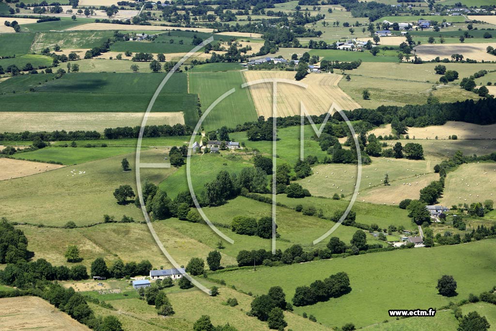 Photo arienne de Grazay (les Landes de la Pauloyre)