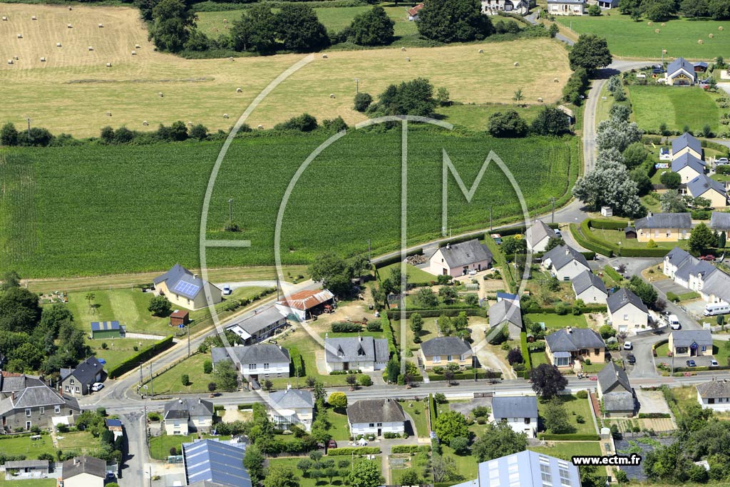 Photo arienne de La Chapelle-au-Riboul