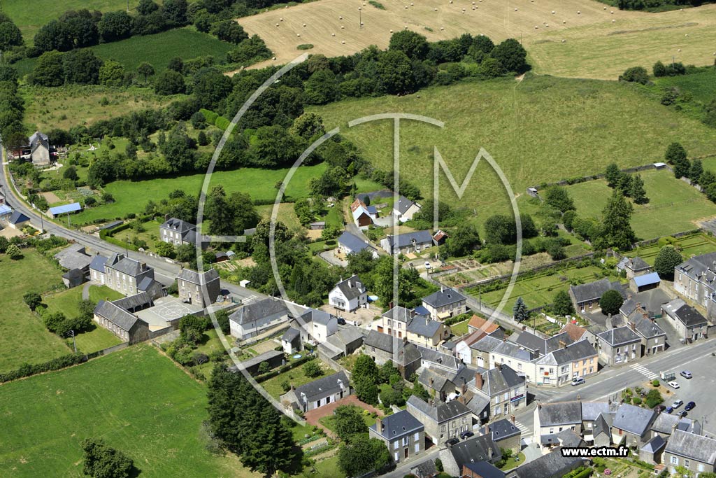 Photo arienne de La Chapelle-au-Riboul