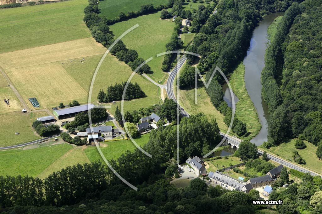 Photo arienne de La Haie-Traversaine (le Petit Pont - le Grand Pont)
