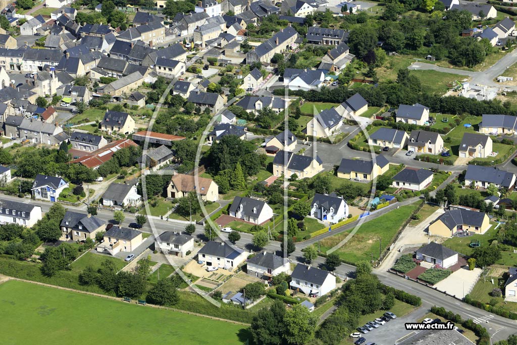 Photo arienne de Martign-sur-Mayenne