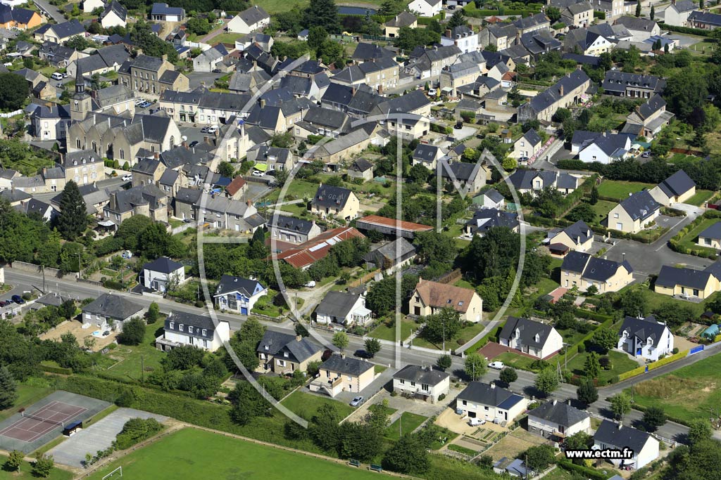 Photo arienne de Martign-sur-Mayenne
