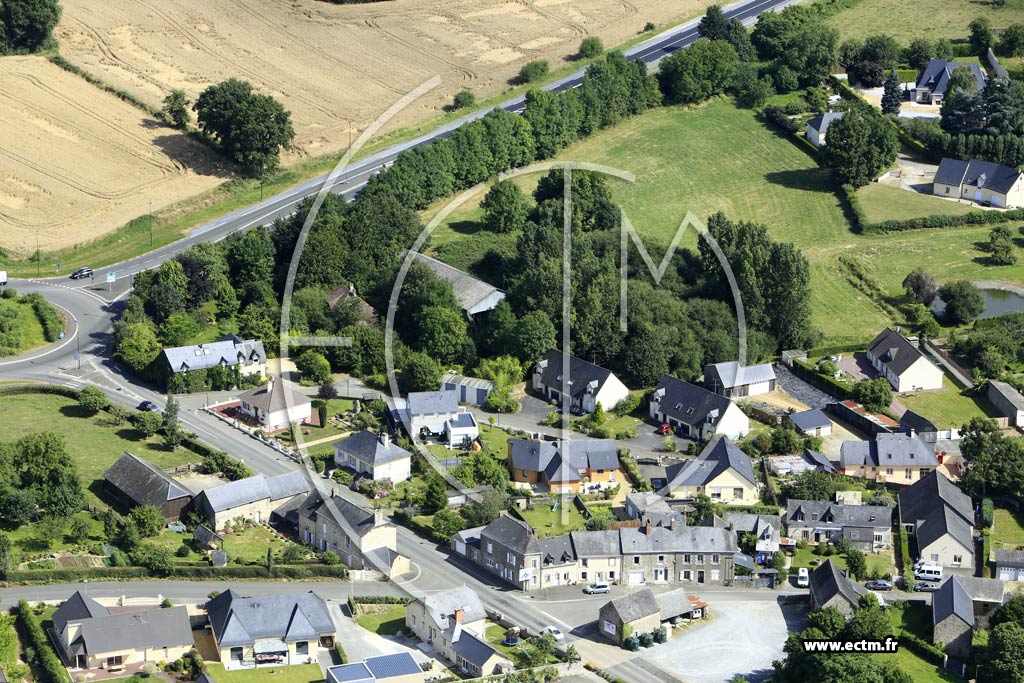 Photo arienne de Martign-sur-Mayenne