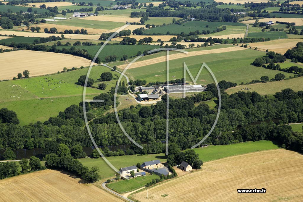 Photo arienne de Martign-sur-Mayenne (la Rigaud)