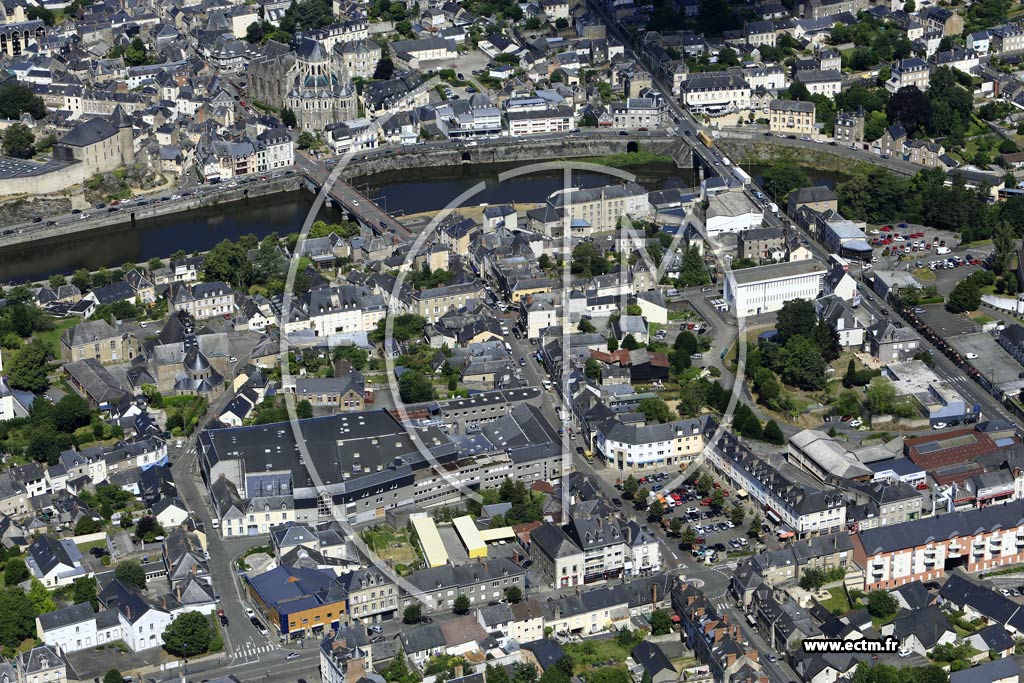 Photo arienne de Mayenne (Centre)
