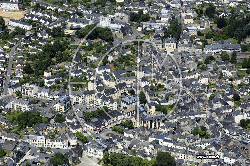 Photo arienne de Mayenne (Centre)