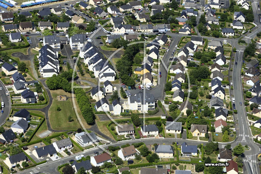Photo arienne de Mayenne (Grinhard)
