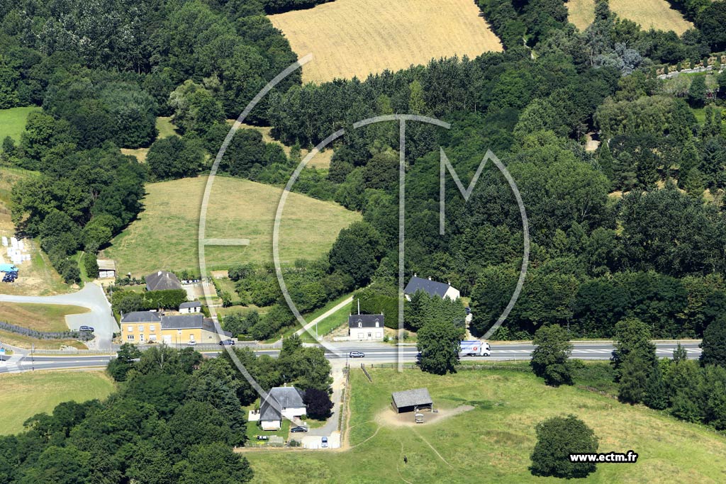 Photo arienne de Mayenne (la Haute Ferronnire)