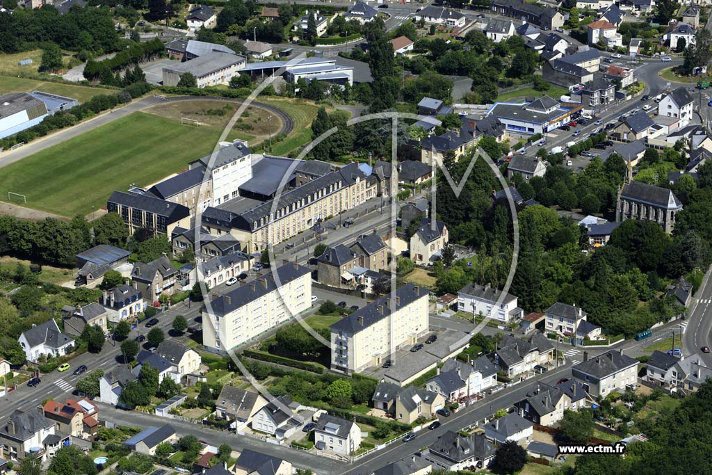 Photo arienne de Mayenne (les Valles)