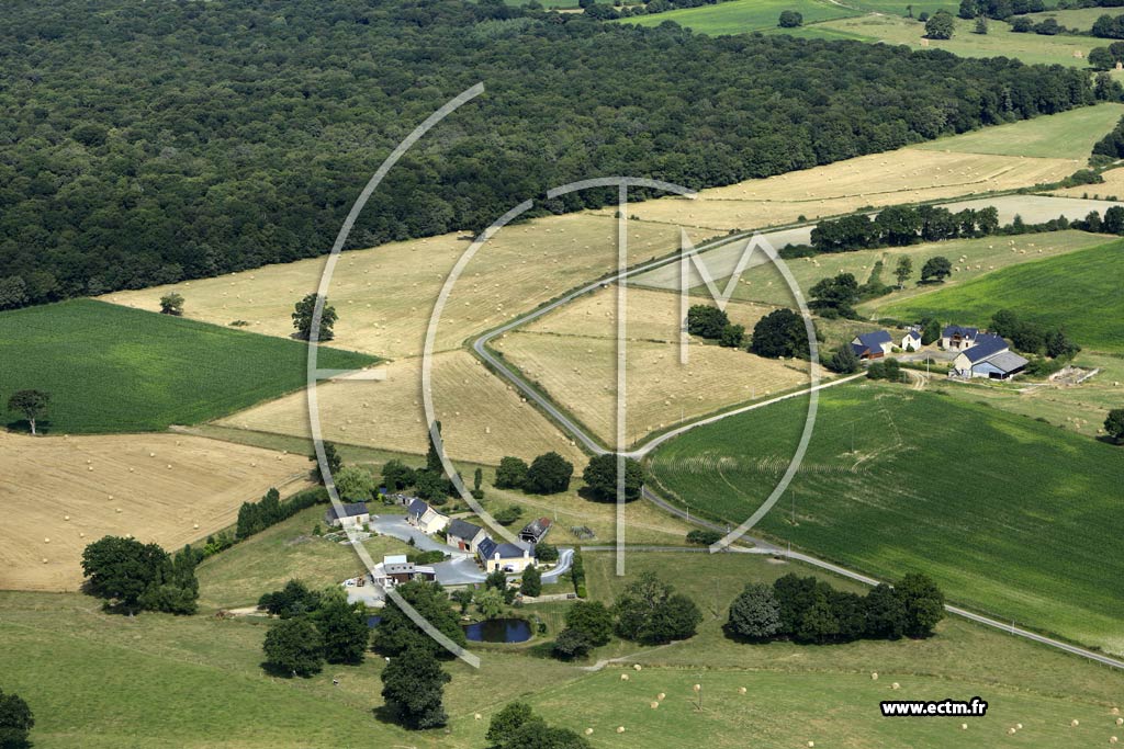 Photo arienne de Montourtier (la Hutire - la Fromagerie)