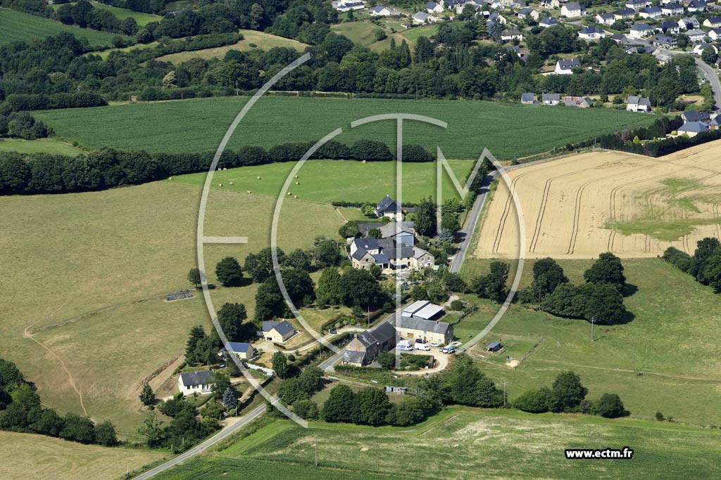 Photo arienne de Saint-Georges-Buttavent (la Grande Haltire)