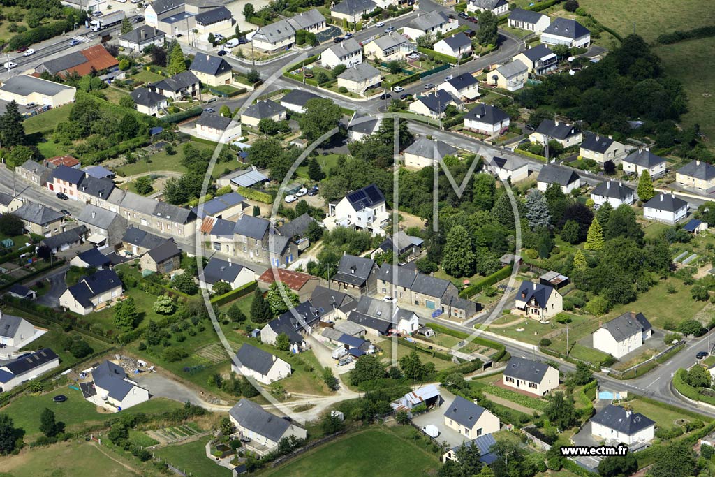 Photo arienne de Saint-Georges-Buttavent (Sud)