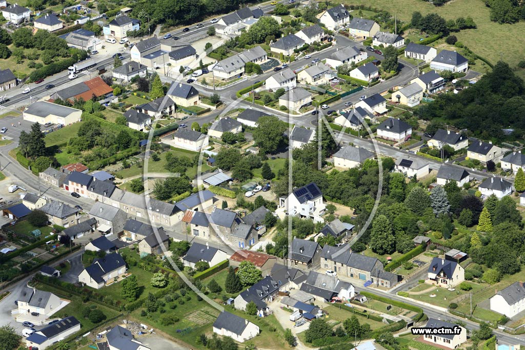 Photo arienne de Saint-Georges-Buttavent (Sud)