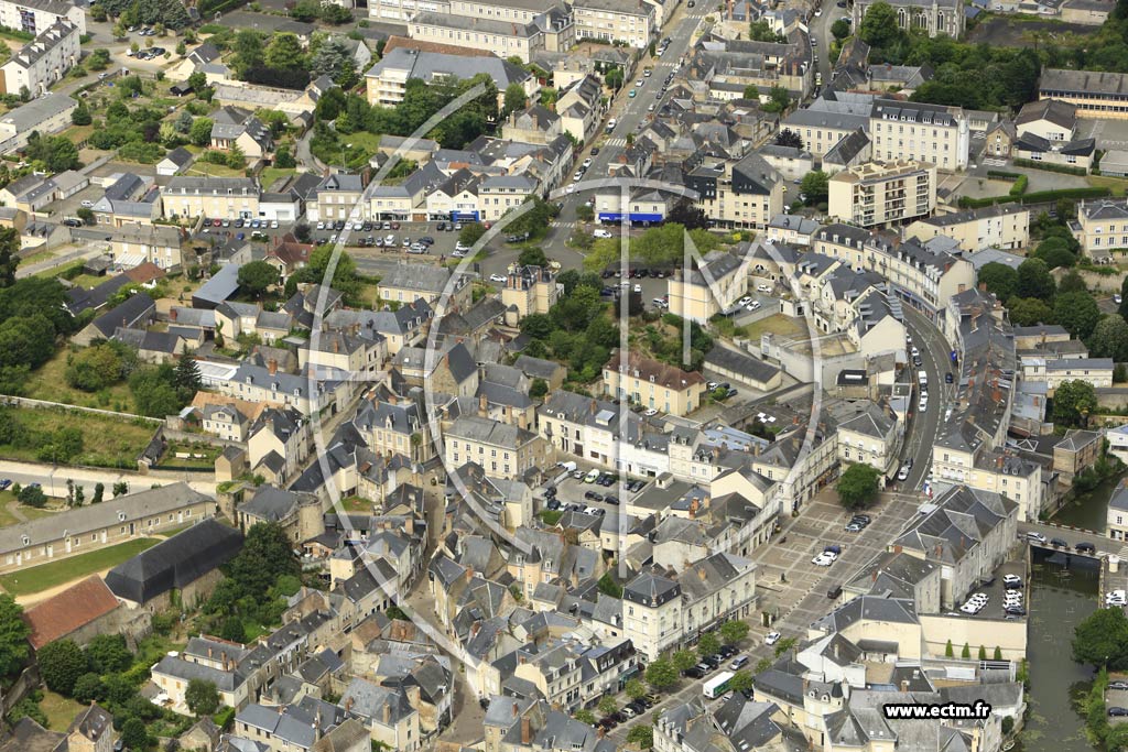 Photo arienne de Sabl-sur-Sarthe (Centre)