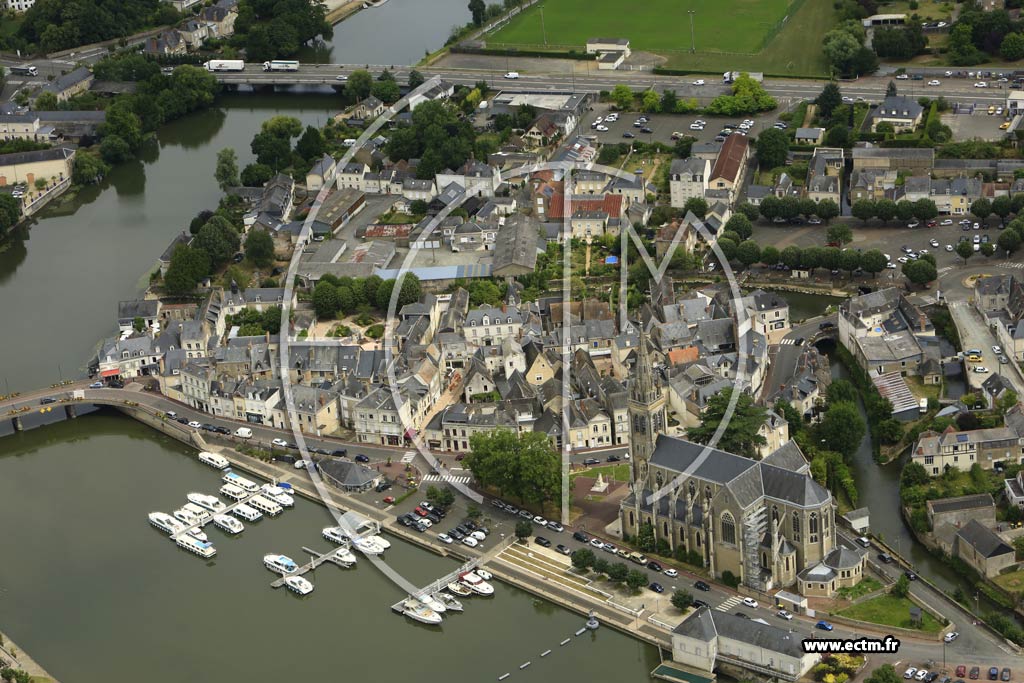 Photo arienne de Sabl-sur-Sarthe (Centre)