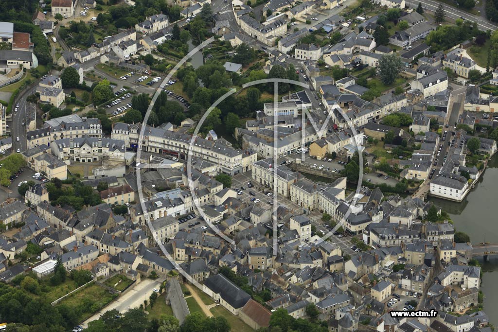 Photo arienne de Sabl-sur-Sarthe (Centre)