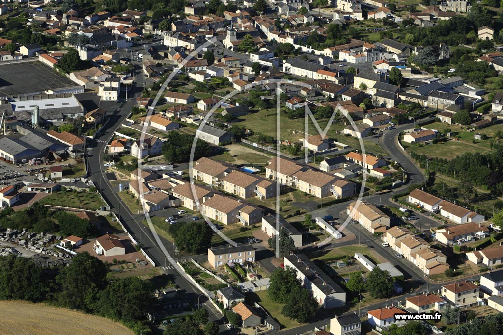 Photo arienne de Argenton-l'glise