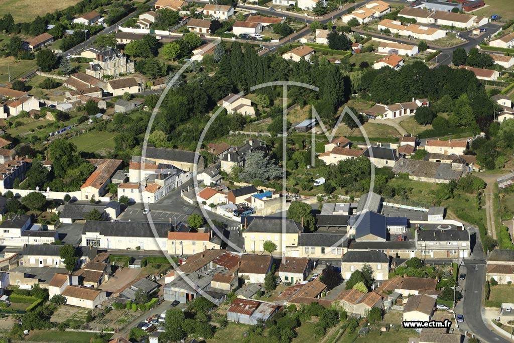 Photo arienne de Argenton-l'glise