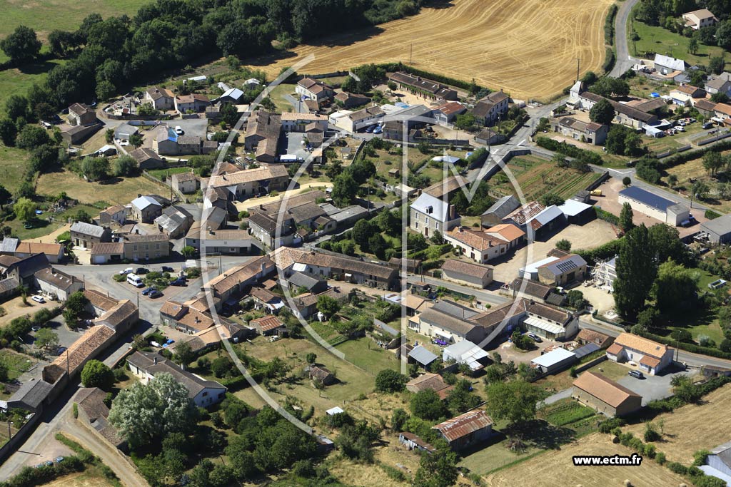Photo arienne de Mauz-Thouarsais (Fontenay)