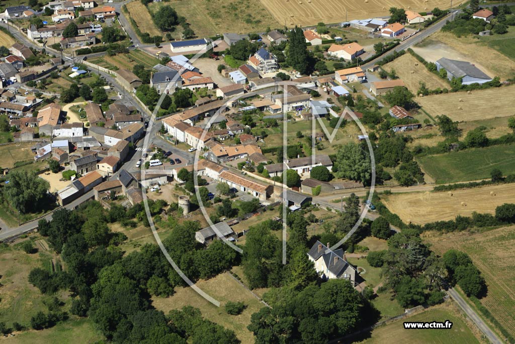 Photo arienne de Mauz-Thouarsais (Fontenay)