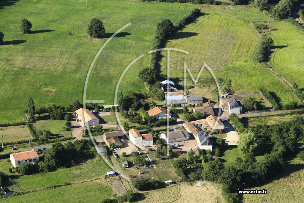 Photo arienne de Mauz-Thouarsais (la Capinire)