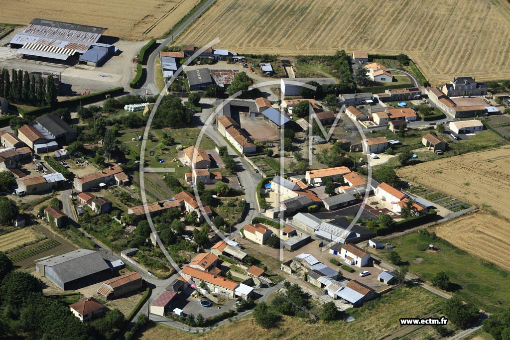 Photo arienne de Saint-Cyr-la-Lande (Ferrolle)