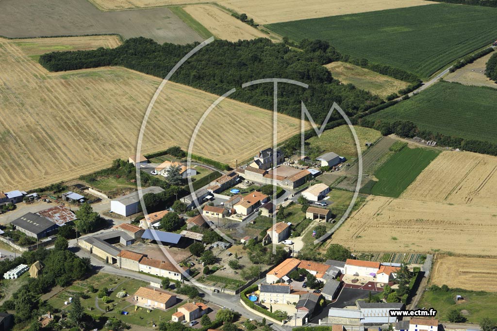 Photo arienne de Saint-Cyr-la-Lande (Ferrolle)