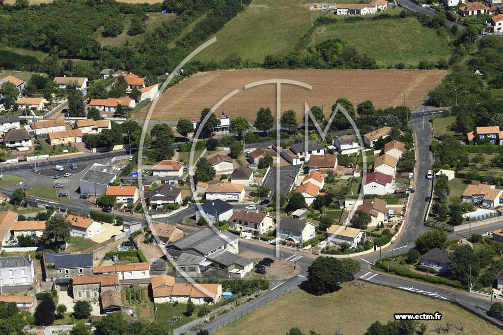 Photo arienne de Saint-Jean-de-Thouars