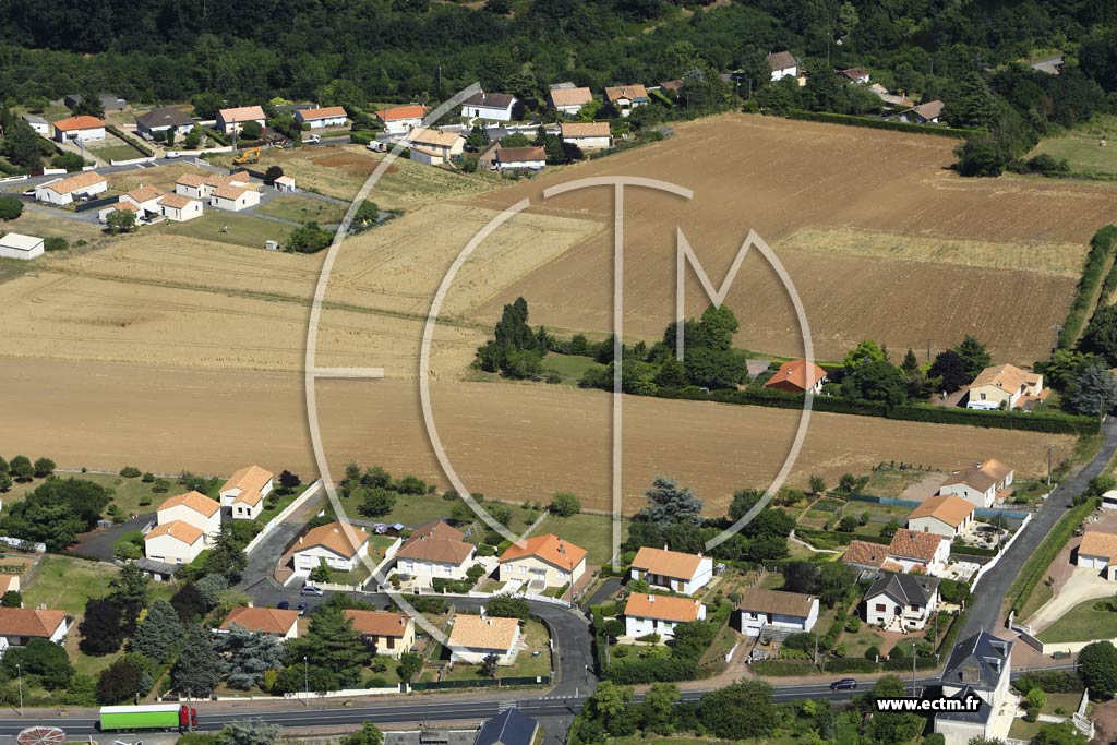 Photo arienne de Saint-Jean-de-Thouars