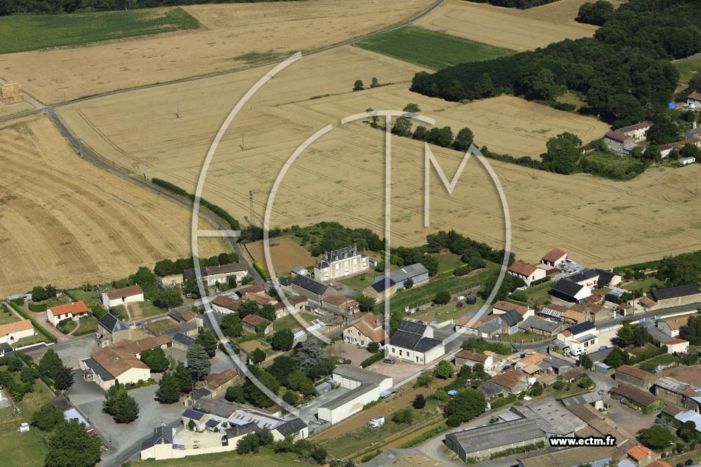 Photo arienne de Saint-Lger-de-Montbrun
