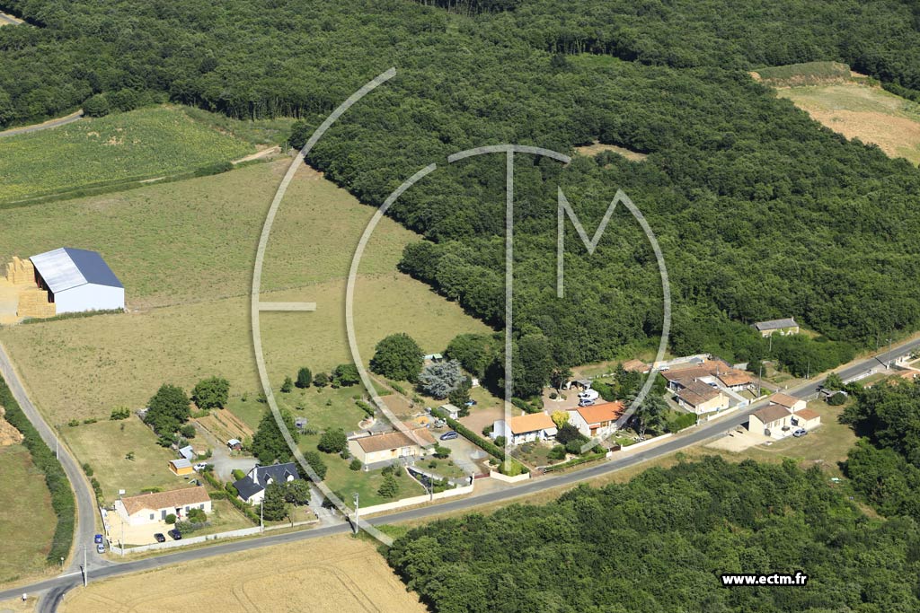 Photo arienne de Saint-Lger-de-Montbrun