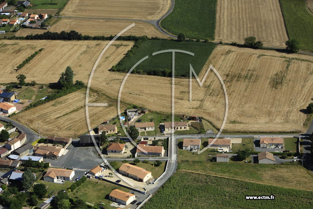 Photo arienne de Saint-Lger-de-Montbrun